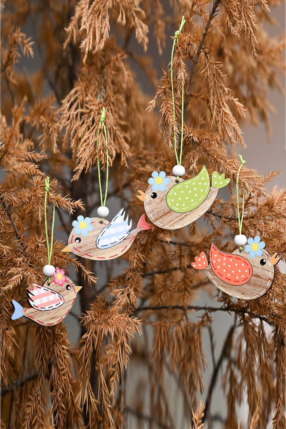 Random 8-Pack Easter Wooden Hanging Widgets